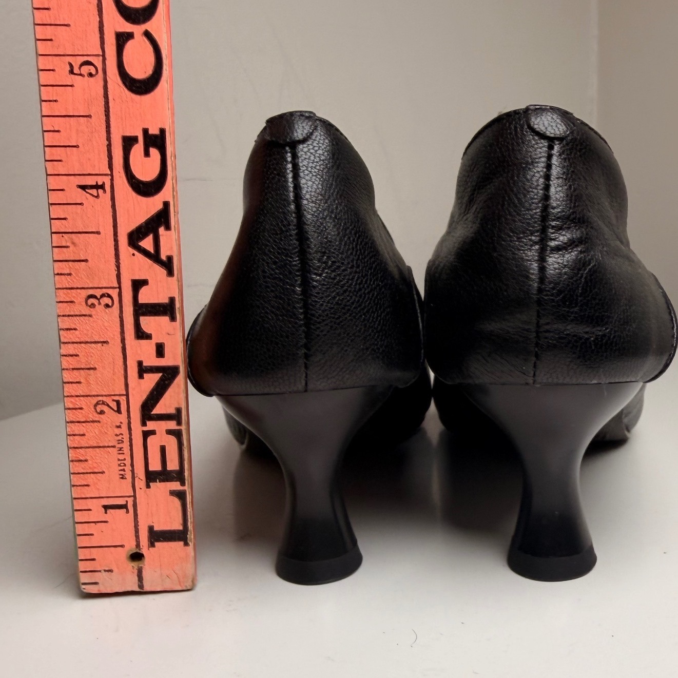 Dwarves Handmade Black Leather Kitten Heel Pumps Size 5 Nwob — image 6 of 8